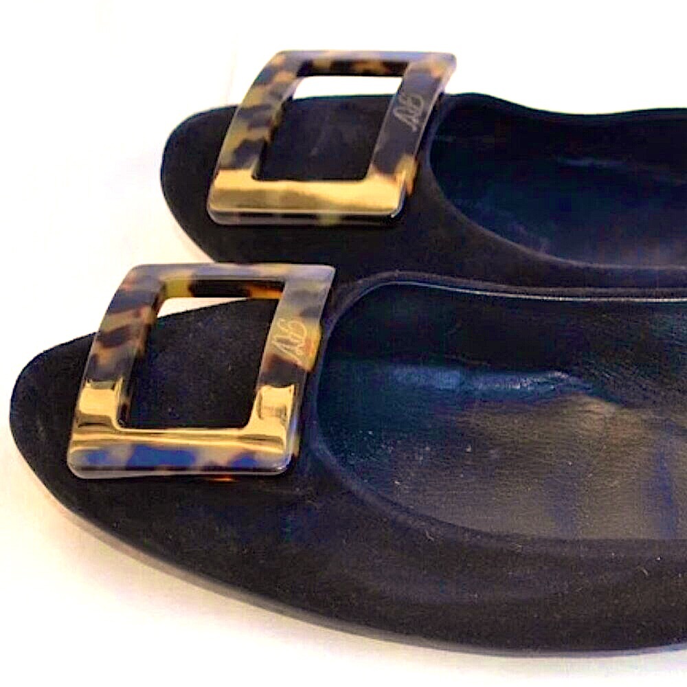 Roger Vivier Women's Black Suede Gommette Faux Tortoise Buckle Flats - AS IS